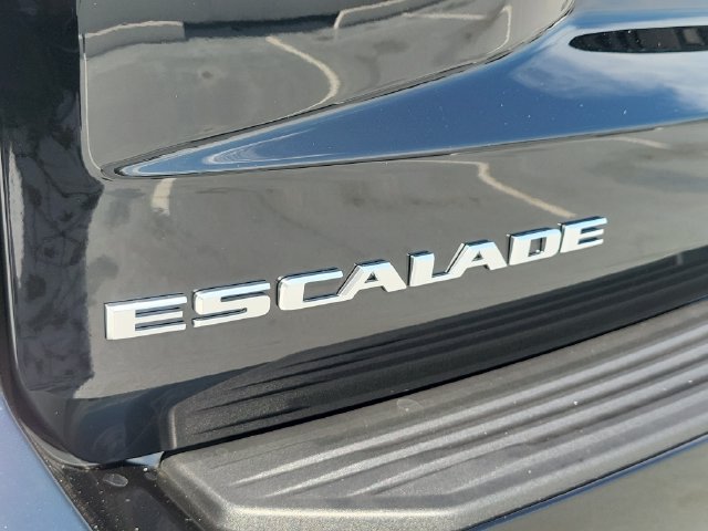 New 2026 Cadillac Escalade ESV Sport w/ Touring Package AWD/4WD image 11