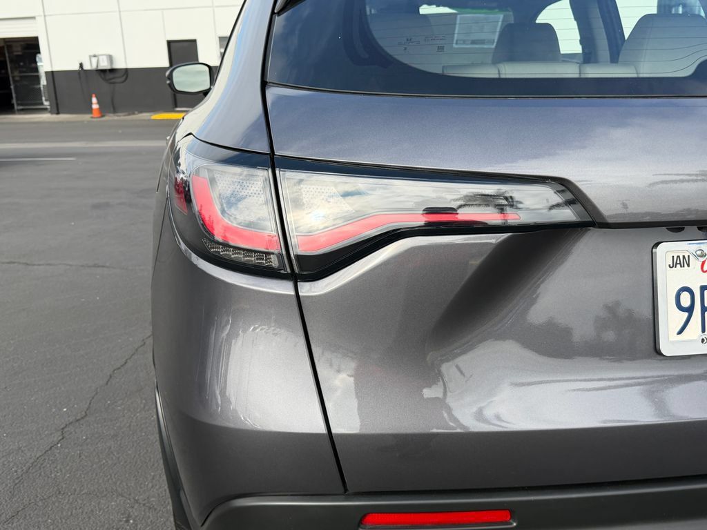 Used 2025 Honda HR-V LX image 11