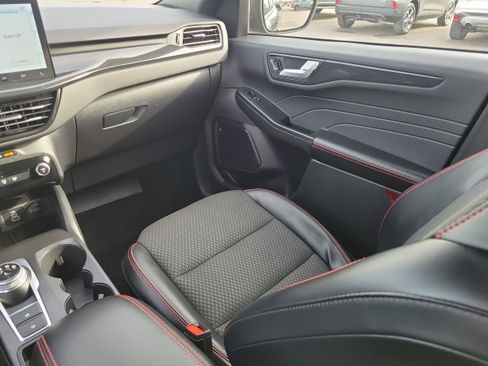 Used 2024 Ford Escape ST-Line w/ Tech Pack #1 image 15