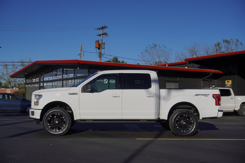 Used 2015 Ford F150 XLT w/ Equipment Group 302A Luxury AWD/4WD image 4