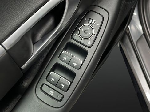 Used 2025 Hyundai Sonata SEL FWD image 21