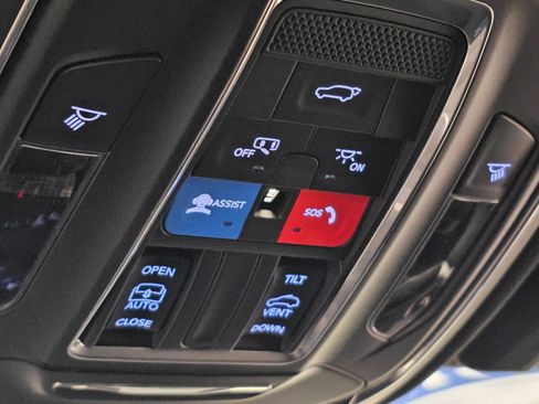 New 2026 Jeep Grand Cherokee Laredo AWD/4WD image 24