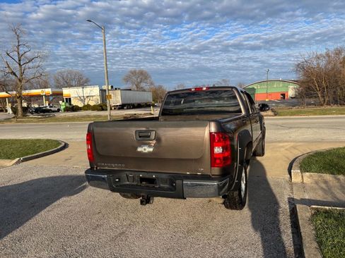 Used 2007 Chevrolet Silverado 1500 LT w/ 1LT Convenience Package image 7