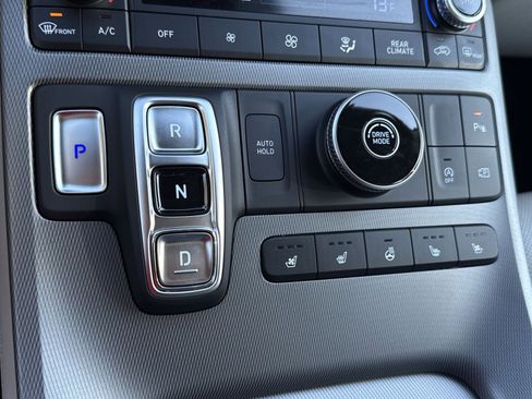 Used 2024 Hyundai Palisade Limited image 22