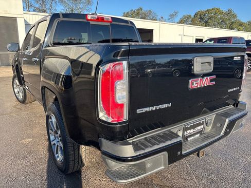 Used 2020 GMC Canyon Denali image 4