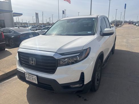 Used 2023 Honda Ridgeline RTL-E image 2