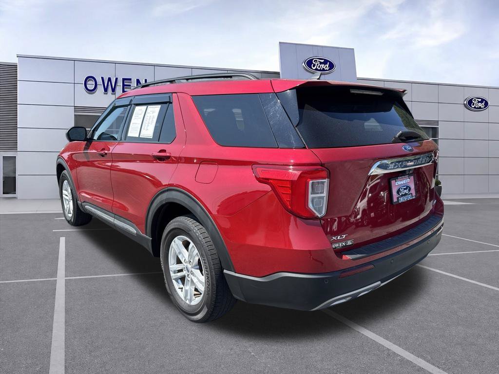 Used 2021 Ford Explorer XLT w/ Equipment Group 202A AWD/4WD image 3