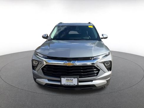 Used 2025 Chevrolet TrailBlazer LT image 4