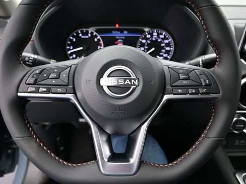 New 2025 Nissan Sentra SR image 13