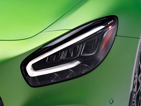 Used 2020 Mercedes-Benz AMG GT R image 59