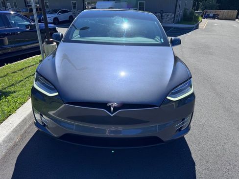 Used 2017 Tesla Model X 75D AWD/4WD image 6