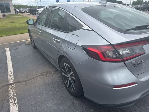 Used 2024 Honda Civic LX image 5