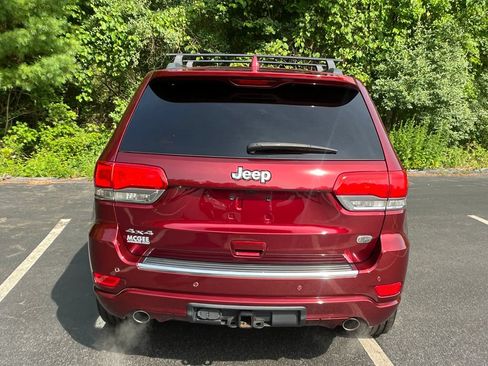 Used 2019 Jeep Grand Cherokee Overland AWD/4WD image 4