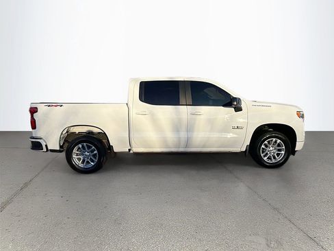 Used 2022 Chevrolet Silverado 1500 RST image 3
