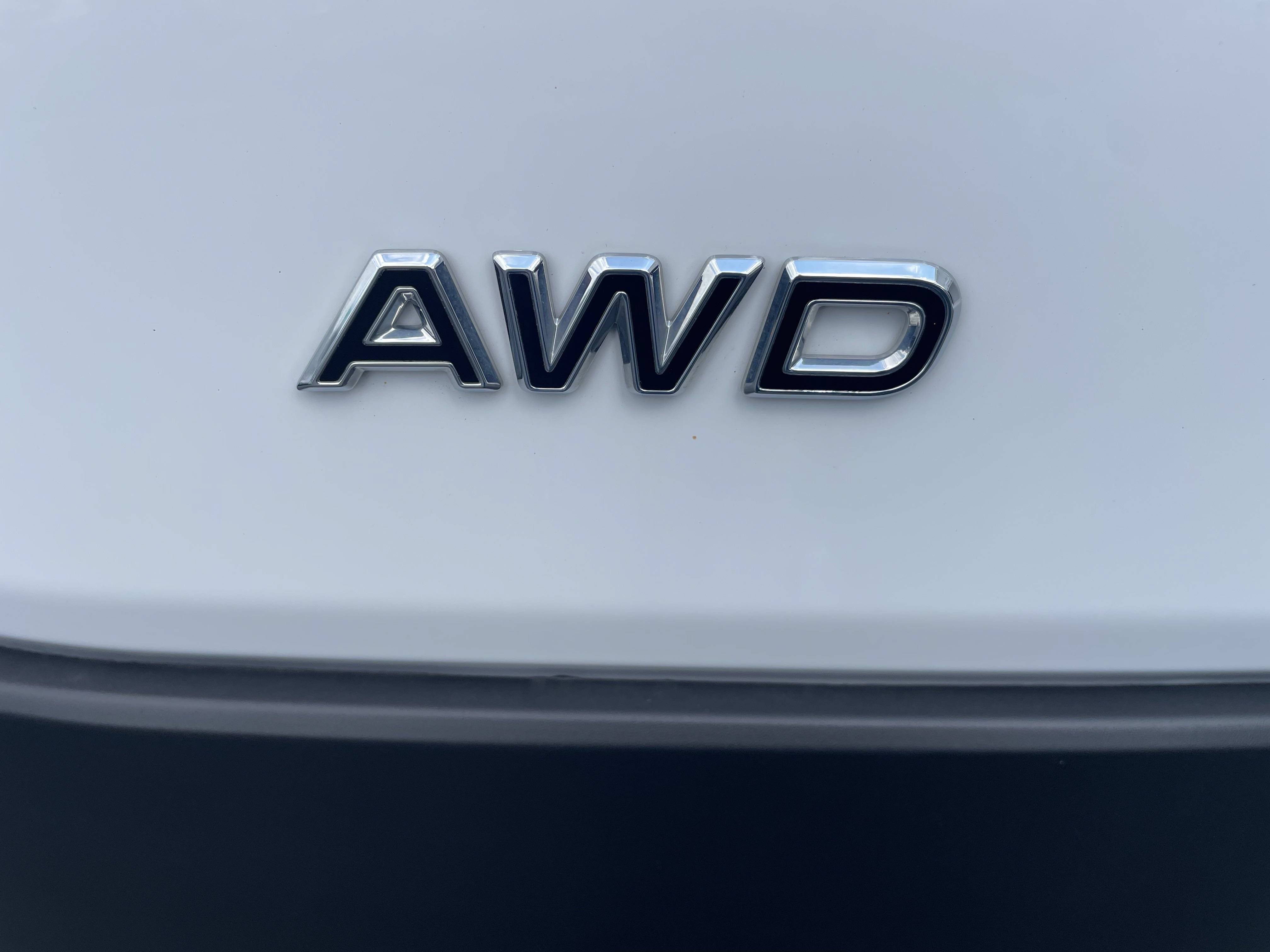 Used 2023 Ford Transit 350 Medium Roof AWD image 8