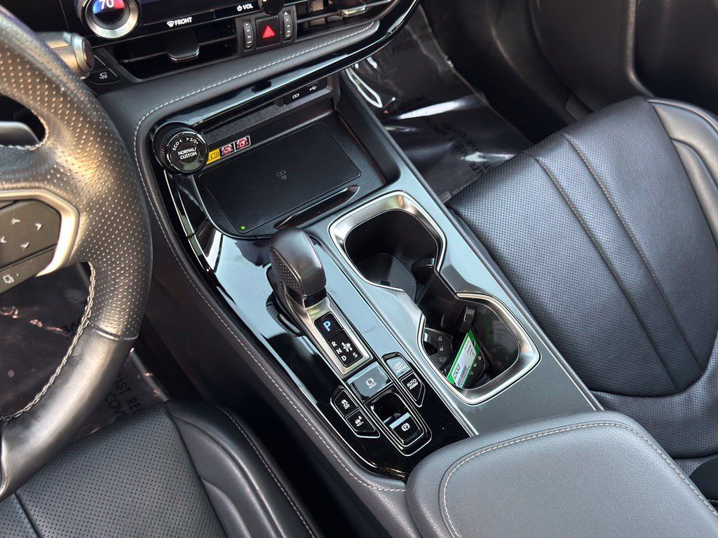 Used 2025 Lexus NX 450h+ F Sport w/ Towing Package (2000 Lbs) AWD/4WD image 23