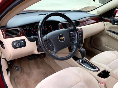 Used 2011 Chevrolet Impala LT image 17