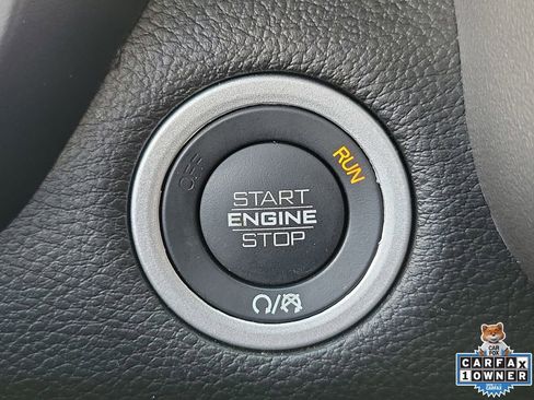 Used 2025 RAM 1500 Laramie AWD/4WD image 26