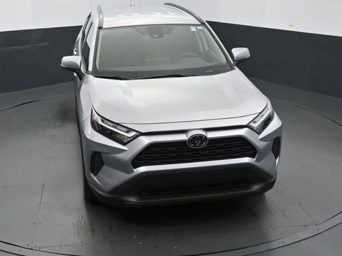 Used 2025 Toyota RAV4 XLE image 34