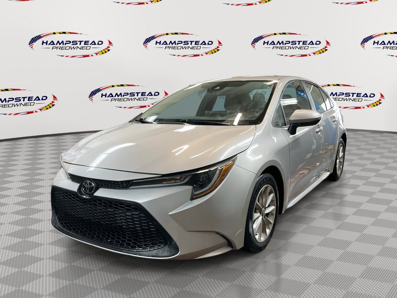 Used 2020 Toyota Corolla LE w/ LE Premium Package FWD image 1