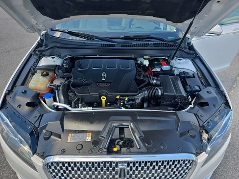 Used 2019 Lincoln MKZ Reserve w/ Luxury Package AWD/4WD image 30