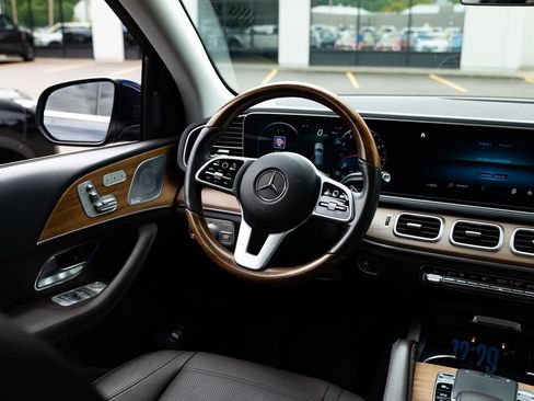 Used 2020 Mercedes-Benz GLE 450 4MATIC image 9