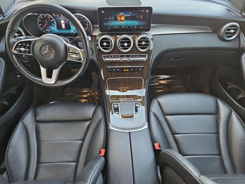 Certified 2020 Mercedes-Benz GLC 300 w/ Premium Package image 25
