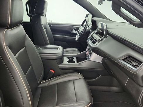 Used 2022 GMC Yukon XL SLT w/ SLT Premium Package image 26