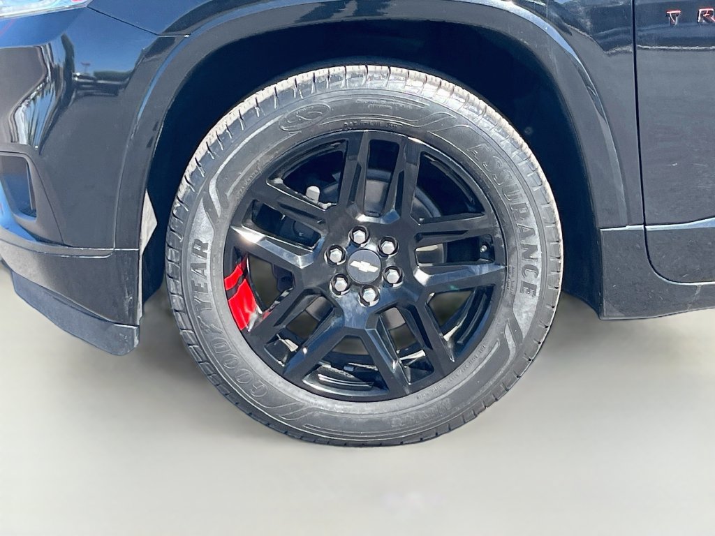 Used 2018 Chevrolet Traverse Premier w/ Redline Edition FWD image 34
