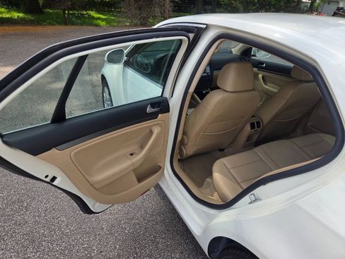 Used 2007 Volkswagen Jetta Wolfsburg Edition FWD image 31