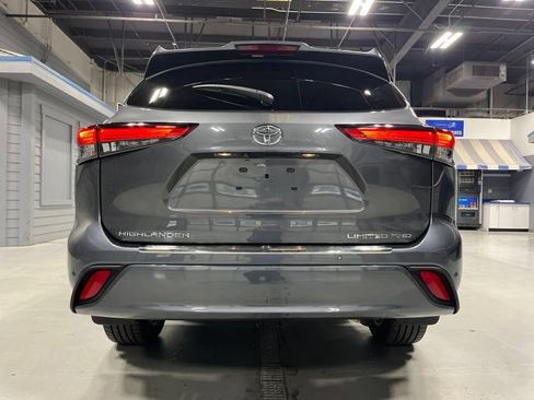 Used 2020 Toyota Highlander Limited AWD/4WD image 6