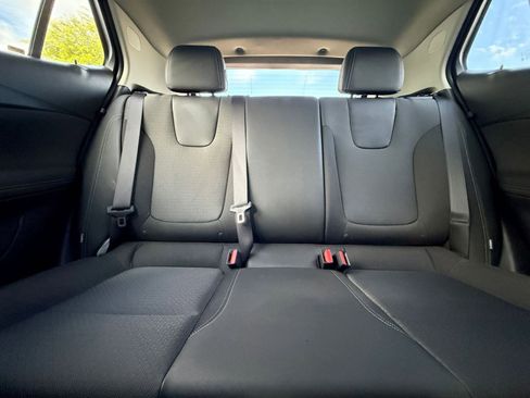 Used 2025 Buick Encore GX Preferred FWD image 37