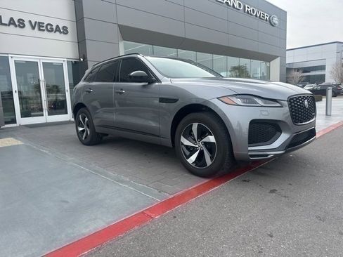 Used 2024 Jaguar F-PACE R-Dynamic S image 4