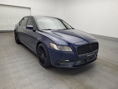 Used 2017 Lincoln Continental Select image 13