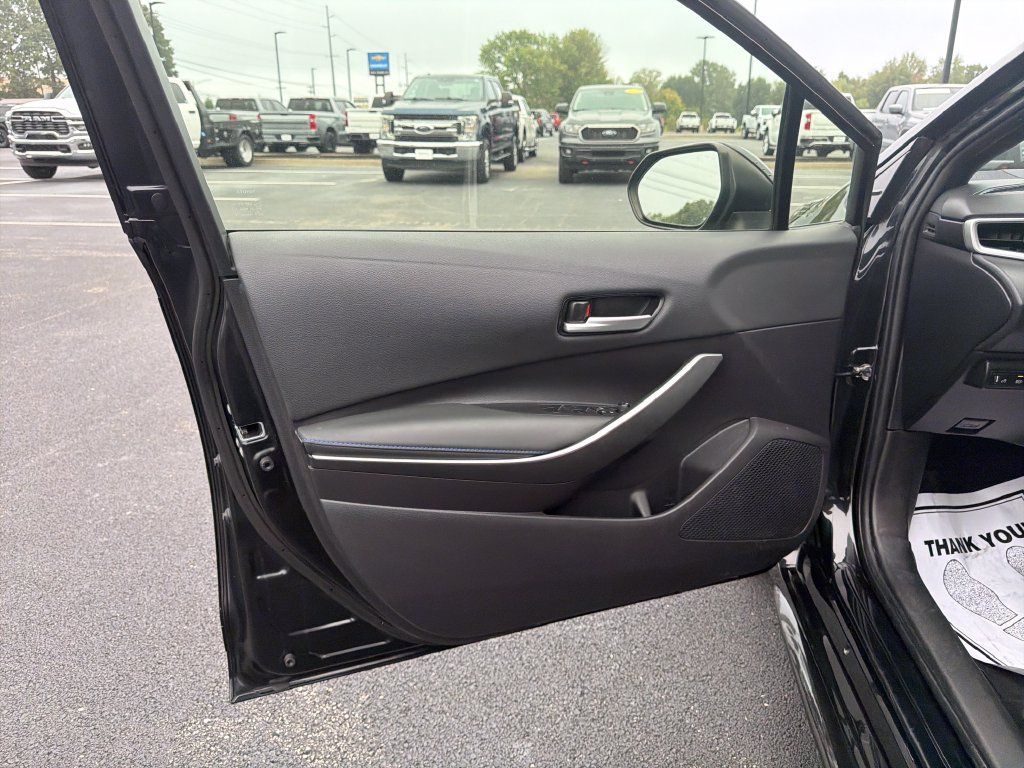 Used 2022 Toyota Corolla SE FWD image 13