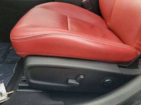 Used 2021 Chrysler 300 S w/ S Model Appearance Package image 21