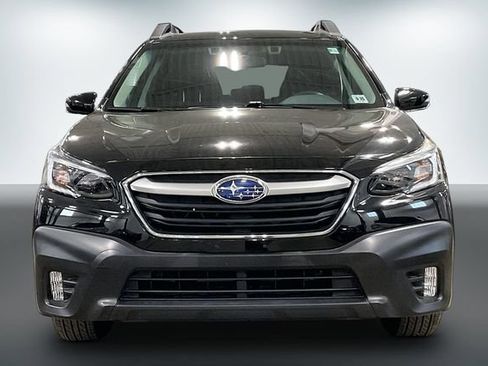 Used 2020 Subaru Outback Premium AWD/4WD image 2