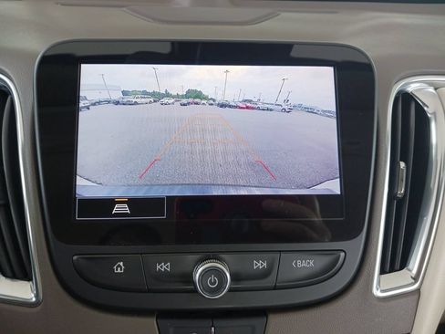 Used 2024 Chevrolet Malibu LT FWD image 21