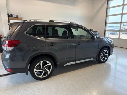 Used 2023 Subaru Forester Touring AWD/4WD image 10