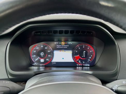 Used 2019 Volvo XC90 T6 Momentum image 13