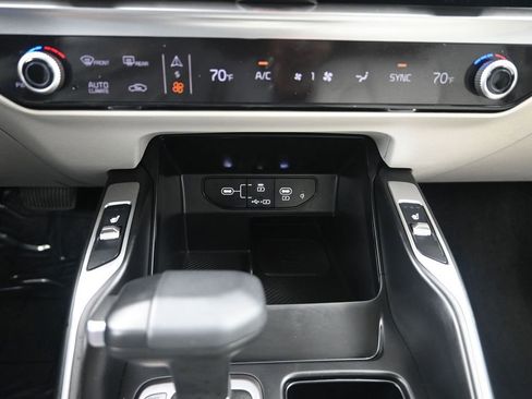 New 2025 Kia Sorento EX w/ Panoramic Sunroof Package AWD/4WD image 22