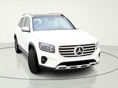 New 2026 Mercedes-Benz GLB 250 image 4