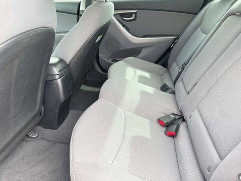 Used 2015 Hyundai Elantra SE w/ Option Group 02 image 13
