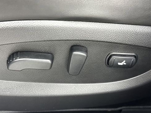 Used 2017 INFINITI QX70 2WD image 17