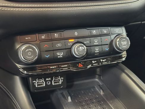 Used 2025 Dodge Durango SRT Hellcat w/ Black Package image 39