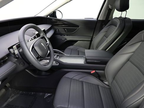 New 2026 Lincoln Nautilus Reserve image 13