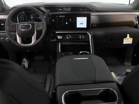 New 2026 GMC Sierra 3500 Denali w/ Denali Reserve Package image 13