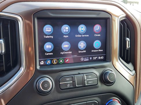 Used 2022 Chevrolet Silverado 2500 High Country w/ Technology Package image 21