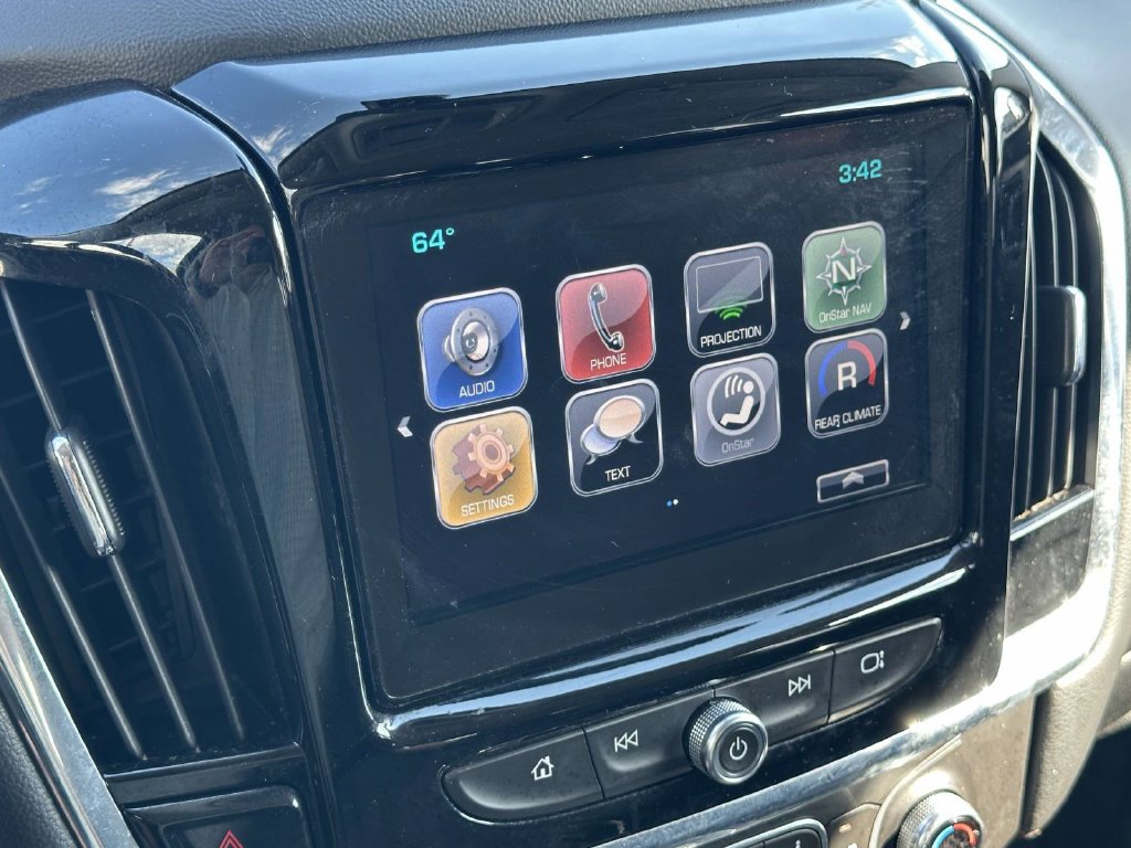 Used 2018 Chevrolet Traverse LT FWD image 24