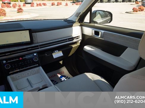 Used 2025 Hyundai Santa Fe Calligraphy image 20